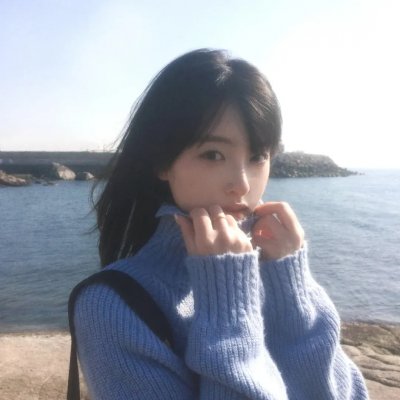 疯狂食人鲨封面